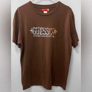 Guess Mens Brown T-shirt. Size Large